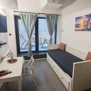 Апартаменты Peaceful Basement With Terrace & Free Gym, Будапешт