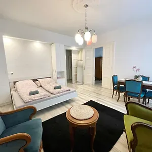 Mehdi 1 Apartment
